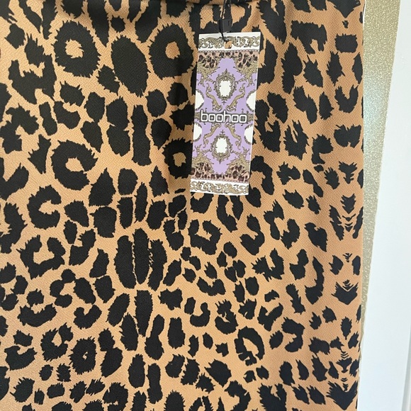 Boohoo Animal print skirt with side rouging and tie - Picture 2 of 4